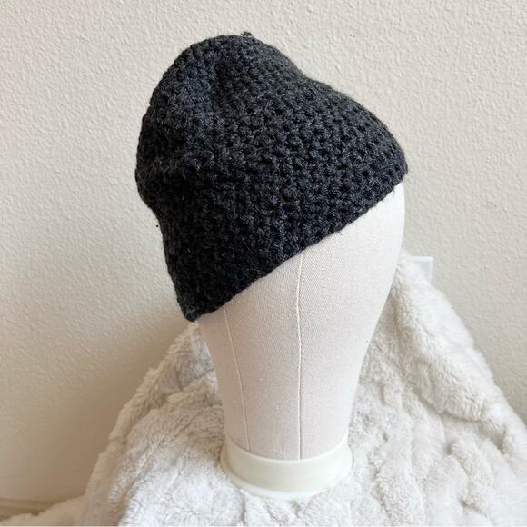 Handmade Crochet Beanie In Grey.--DA6 - Picture 1 of 7